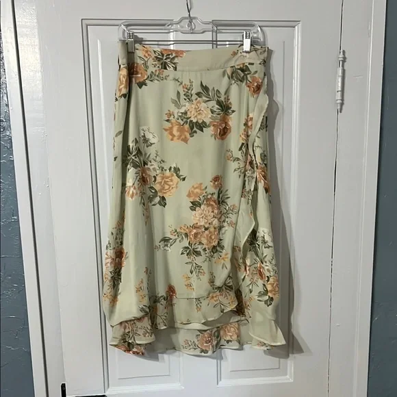 Christopher & Banks Green Floral Midi Skirt - Picture 1 of 4